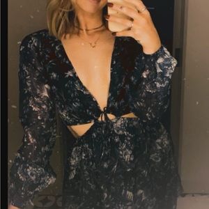 Abercrombie&Fitch Small Blue Floral Dress plunging neckline with side cut outs